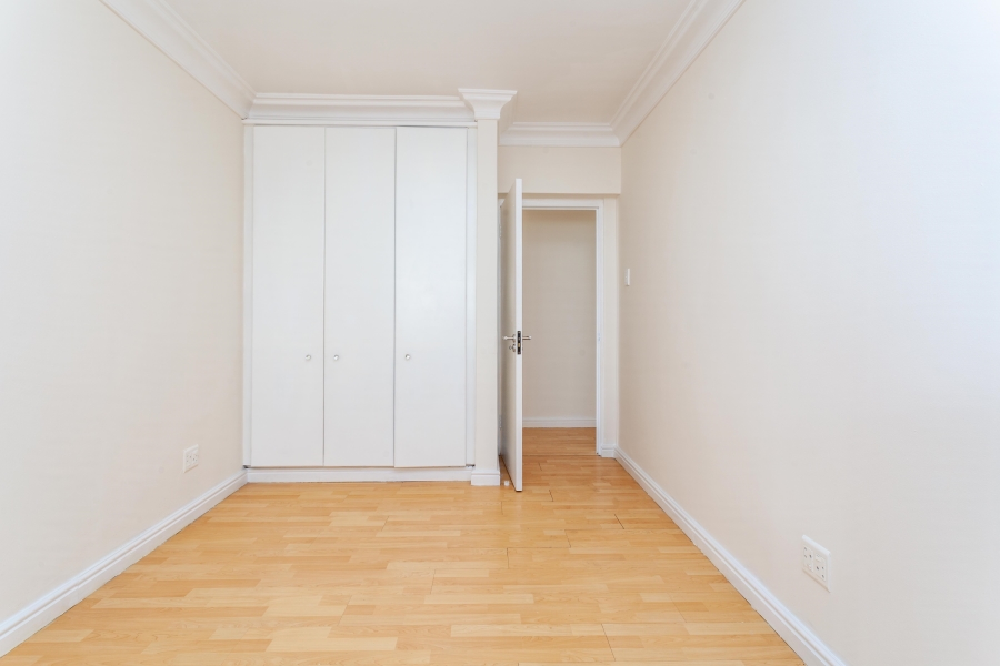 3 Bedroom Property for Sale in Sea Point Western Cape